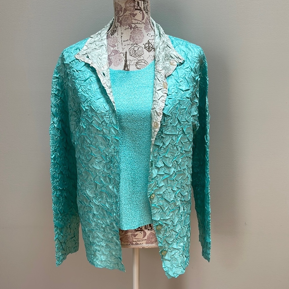 Itsu Turquoise Crinkle Tank and Blazer Set Medium